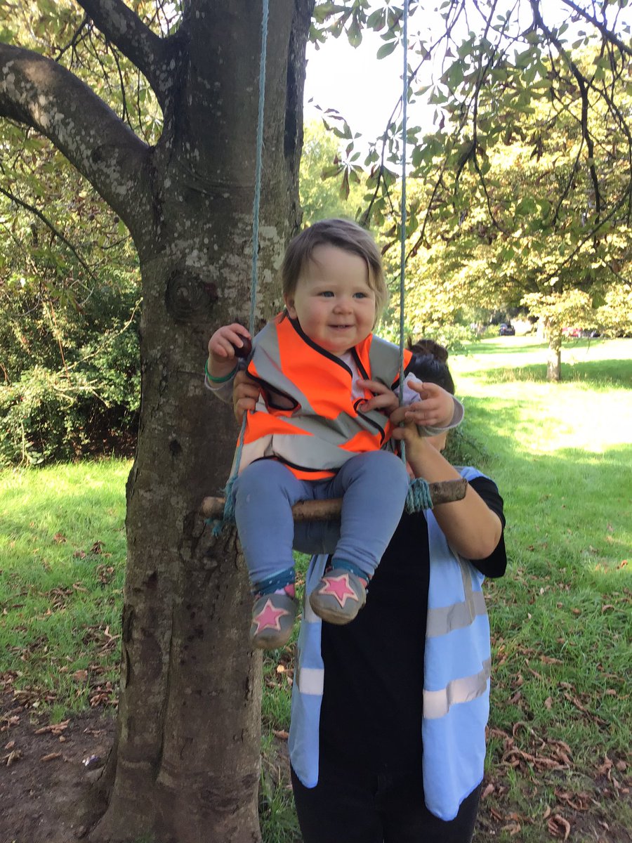 snapredland's tweet photo. Babies went to The Downs for a trip this afternoon. After having some yummy snack they discovered a rope swing which they all explored together. We investigated the local area after and found conkers, sticks, leaves and berries!🌳🌿🍂🍃 https://t.co/Qr4UbrCVa0
