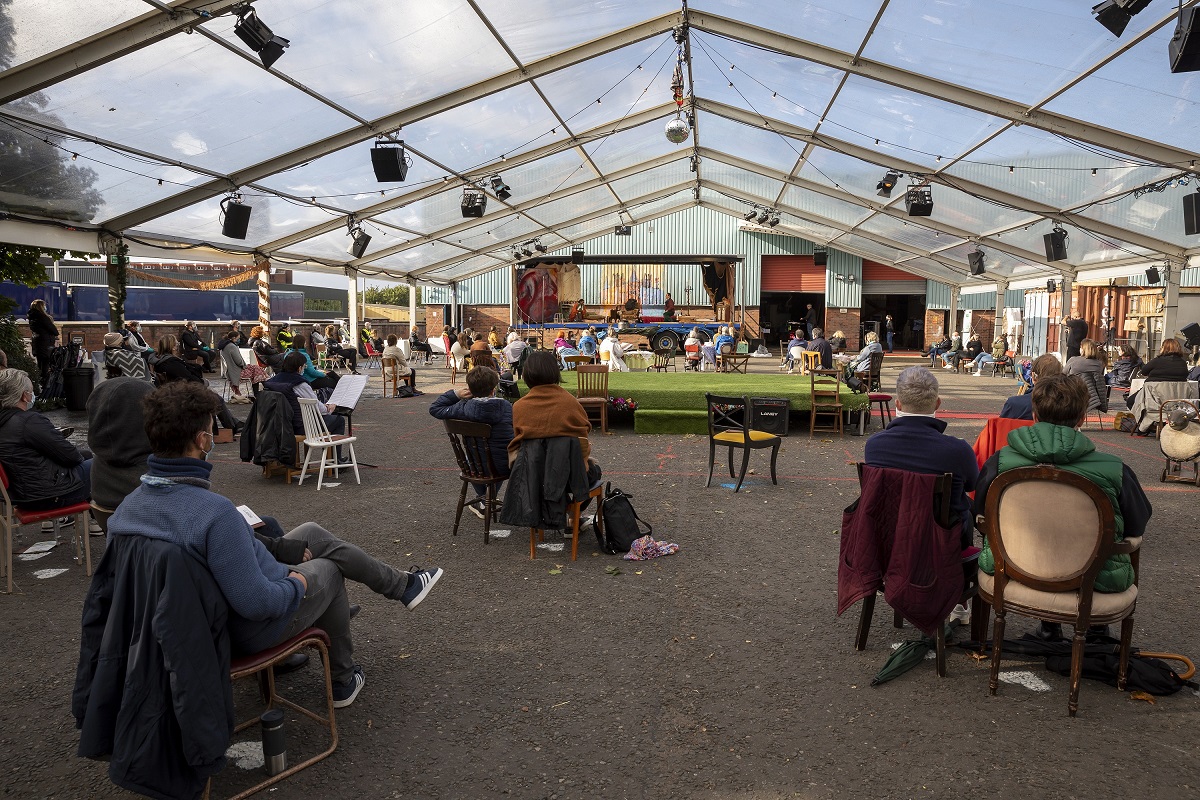 Coming along to #SOboheme today? We'd love to hear your thoughts on our first live show since March! Tweet us with #SOboheme.