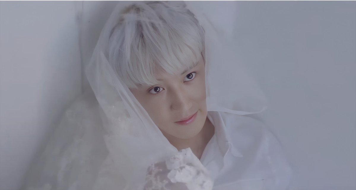 Baegeth's tweet photo. ฮุนยอลเค้าถ่ายพรีเวทดิ้งกันหรอ งง แต่มันหมีแบบฉันตัดชุดแล้วนะ
#ฮุนยอล #hunyeol https://t.co/IjDWS3ND5X