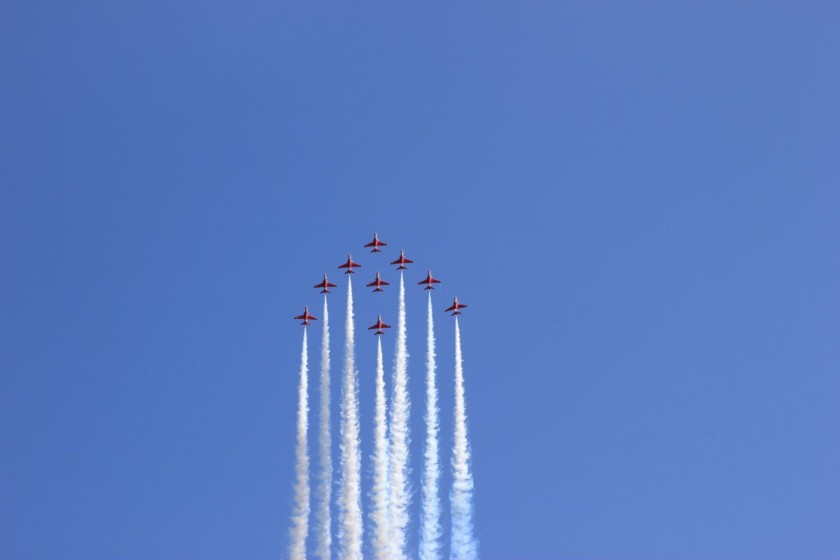 Just realised what I have missed this summer.......the sound of the <a href="/rafredarrows/">Red Arrows</a> flying over #Pinhoe Goosebumps every time they fly over! #redarrows #goodtoseeyou The picture is from 2014!