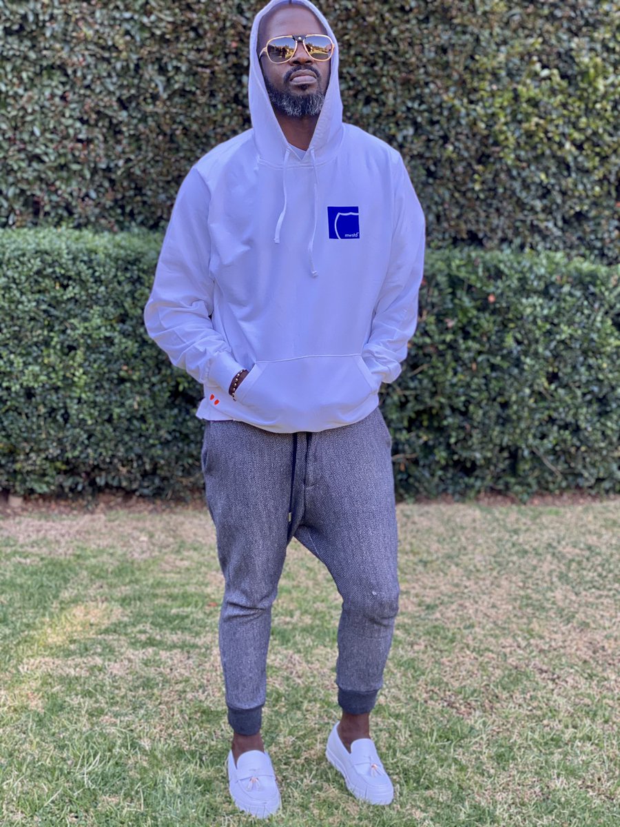RealBlackCoffee's tweet photo. Good to be back home 🙏🏿🙏🏿🙏🏿🙏🏿🙏🏿
Shout out to @djkabila for this dope sweater and @scoopmakhathini for these @JonathanDafrica shoes. https://t.co/h9LXyjC7GF