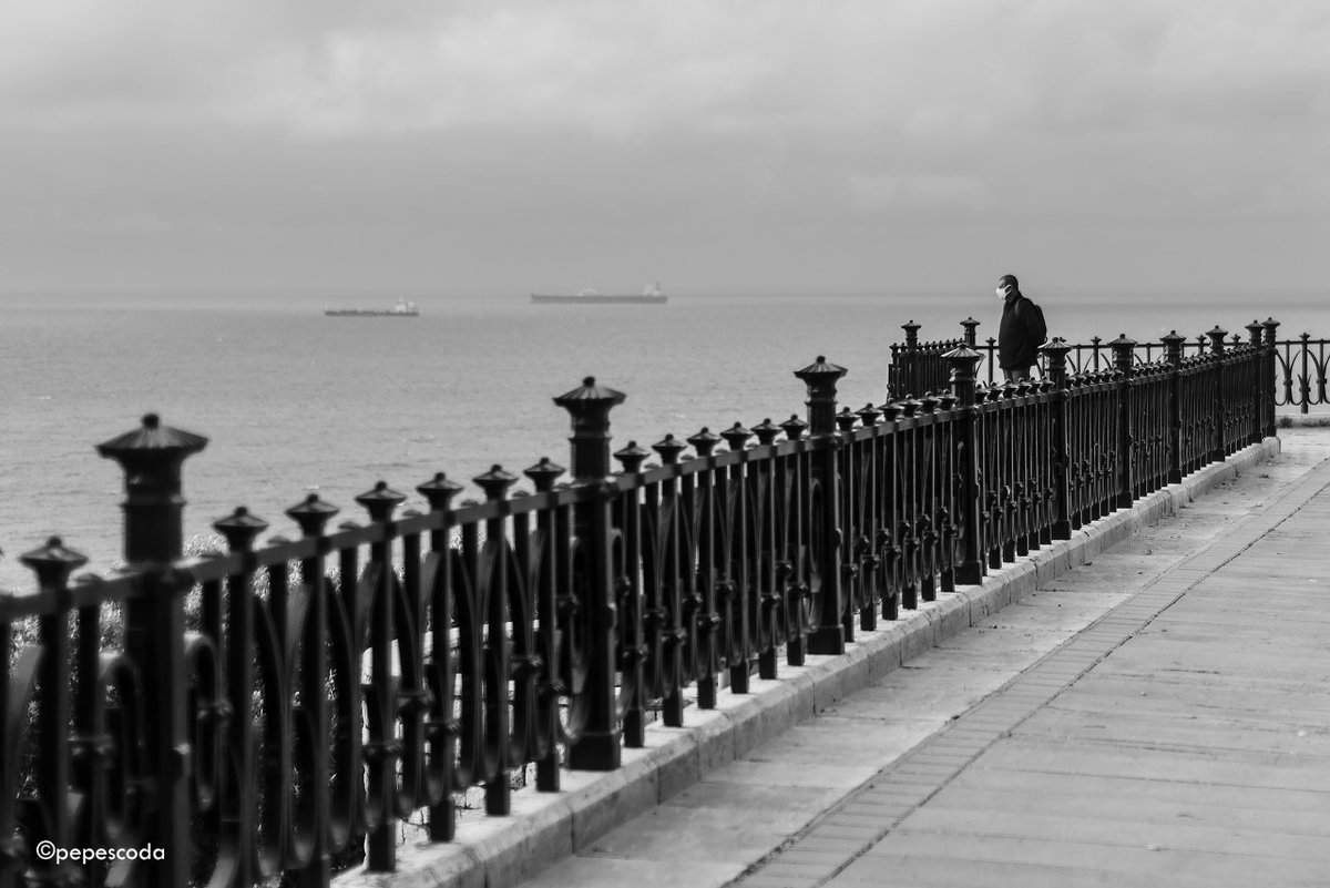 FOTOGRAFIA | Imatges de la Tarragona confinada en una exposició  al @PortdeTarragona

<a href="/TGNAjuntament/">Ajuntament de Tarragona</a>

noticiestgn.cat/2020/09/10/la-…