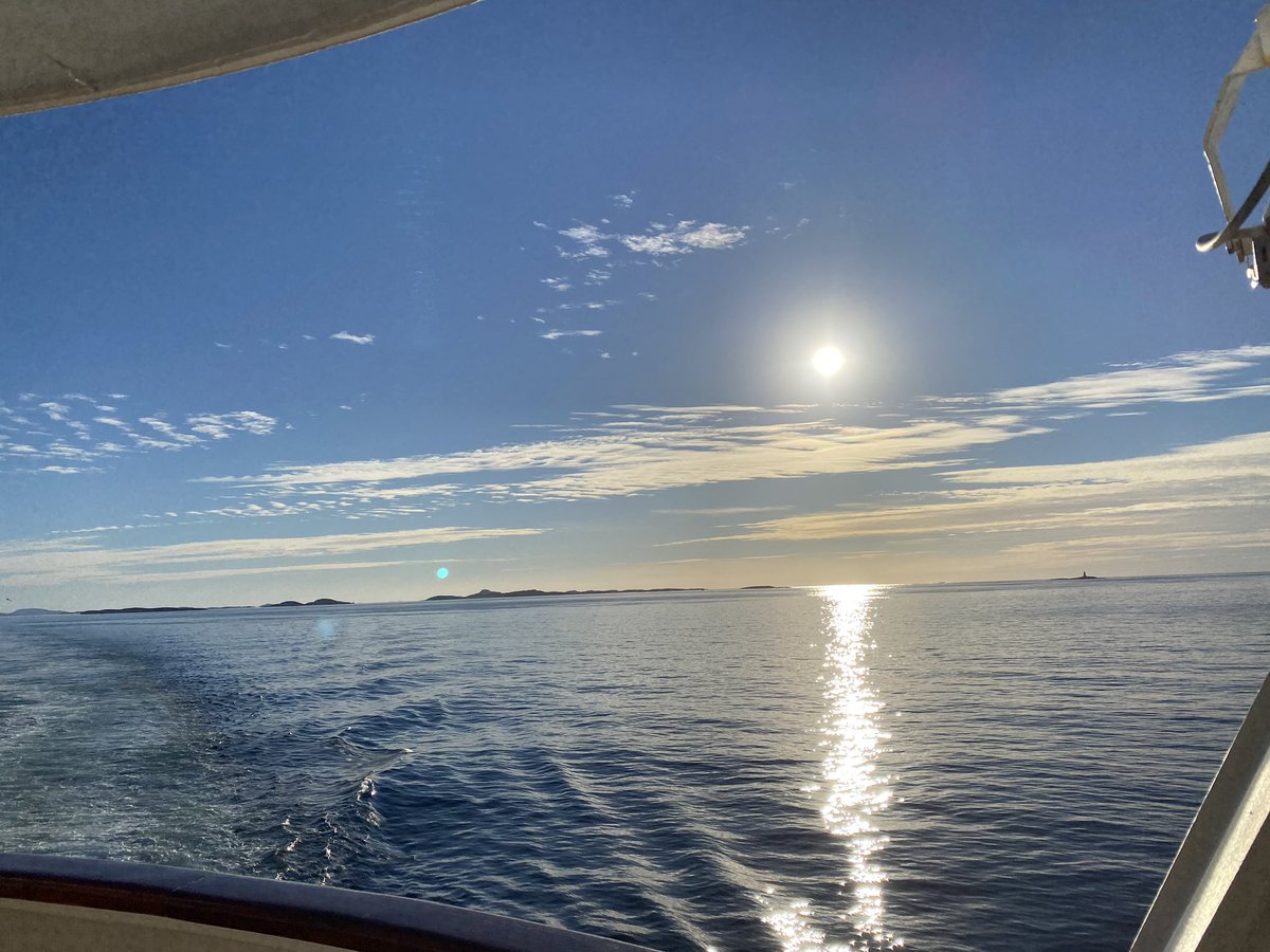 arneaane's tweet photo. MS Midnatsol September 2020 - Norwegian Coastal Service https://t.co/mDVe3HK4E1