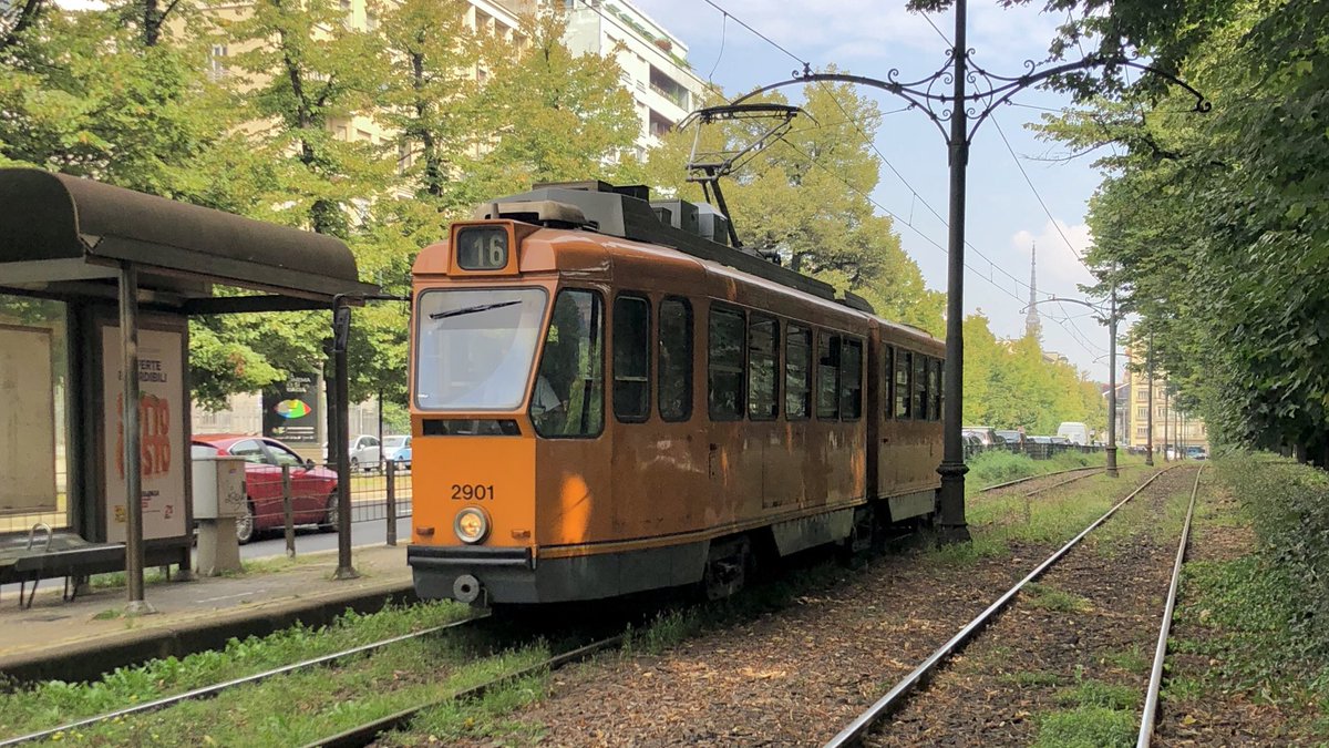 AndreasWiede's tweet photo. Some older generation #trams seen (and travelled on) in #Milano and #Torino ๐ฎ๐น. The trams seen in Milan have been built in the late 1920s, hence their nicknames #Ventotto or #tipo1928. The Torino ones are based on components from the 1930s. #ATM #ATMMilano #PeterWitt #GTT https://t.co/oGWLSVDNZr