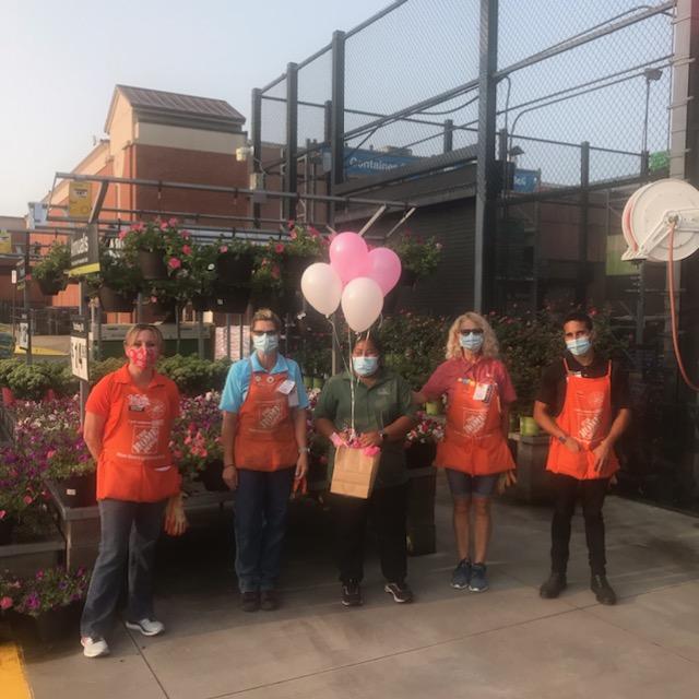 KeislerVicky's tweet photo. We wanted to say heart felt THANK YOU to Maria for the awesome job she does. Our garden center has never looked so beautiful.
@serenegar @hollytate122 @freddyplants @Darla_K_Davis @DeniseFarmer @TowleGeorge
#SPADAY #THANKFUL
#FLOWERPRINCESS https://t.co/m55UpEfaKg