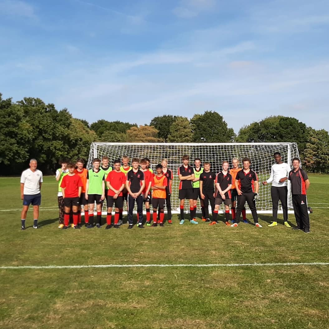 StEdsCanterbury's tweet photo. Great to see our Senior School pupils enjoying some expert coaching from the Chelsea Football Club Foundation this afternoon! #beallyoucanbe #stedssport @StEdmundsSport https://t.co/XciwAIKT5a