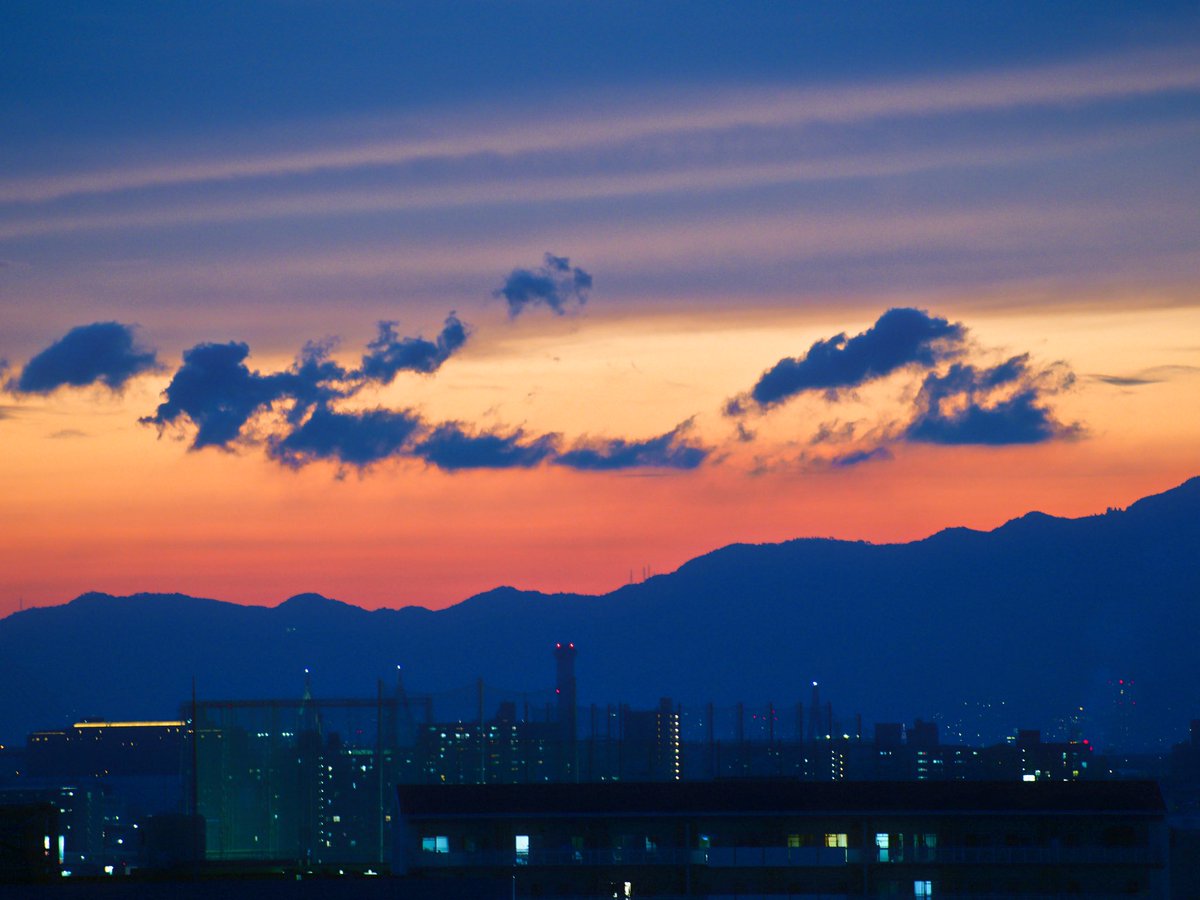 Ramuta_Photo's tweet photo. 〜茜空〜

#TLを茜色に染めて
#オリンパス
#OLYMPUS https://t.co/IDOUhKbjeh