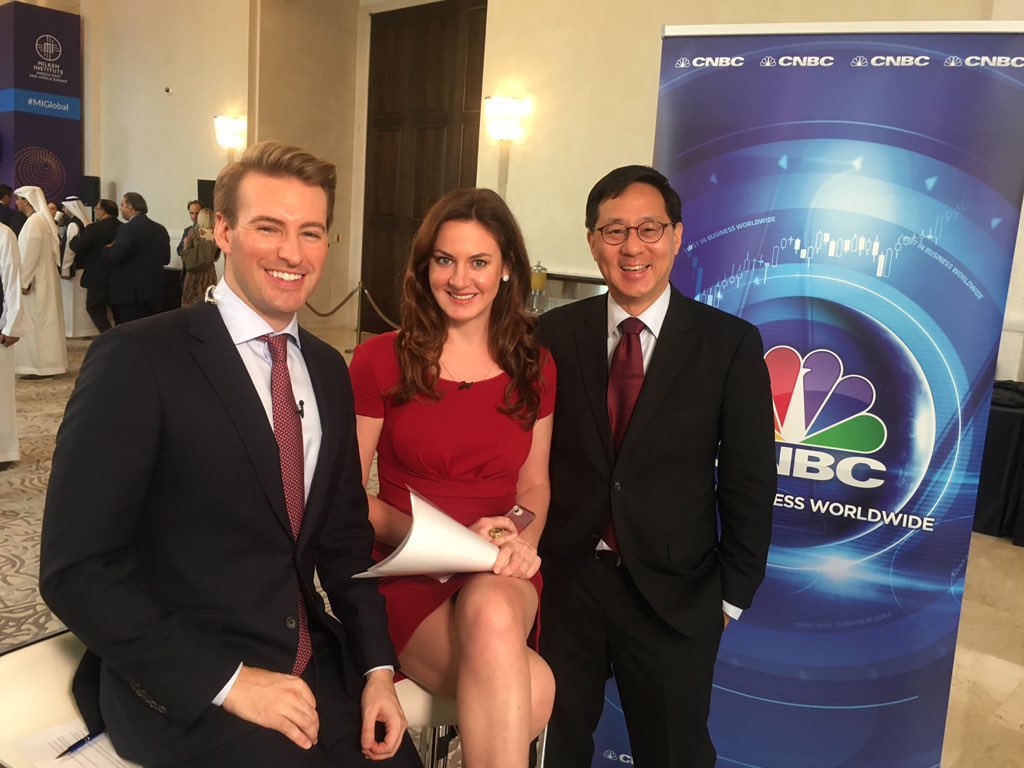 CurtisSChin's tweet photo. #thosewerethedays 🎂🙌 — Six months back, @_HadleyGamble (&amp; Dan Murphy) welcomed me on-air with #HappyBirthday wishes as we gathered in #AbuDhabi 🇦🇪 for the @MilkenInstitute #MEASummit. Am returning the (virtual) #bday greetings! #happybirthdayHadley 🍰

https://t.co/IGeiLZVvbM https://t.co/OfMHrLLDzP