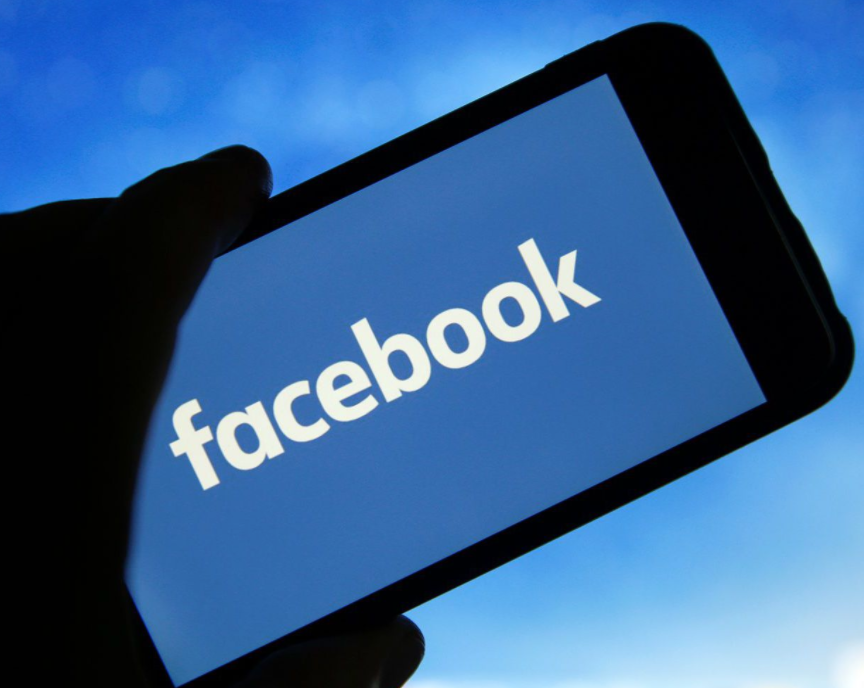 TeamLogicITCer1's tweet photo. #ITFact
There are more than 300 million photos uploaded to Facebook every day, 800 million likes per day, and 175 million love reactions per day!

#teamlogicIT #technology #partners #cybersecurity #cybersafe  #developers #ITServices #techbusiness #onlinesafety #facebook https://t.co/56YNNFPJWI
