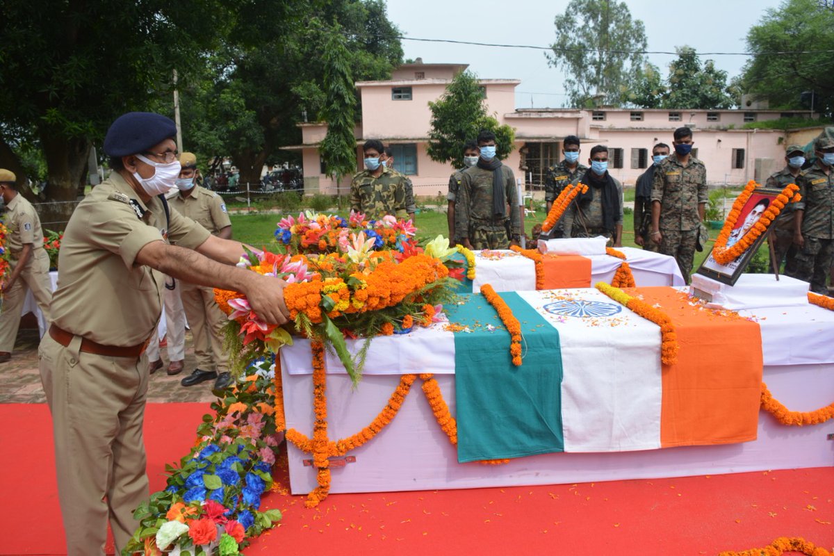 amitkabi's tweet photo. Respect our Brave heart heroes 🙏 https://t.co/0dRcfk5iJj