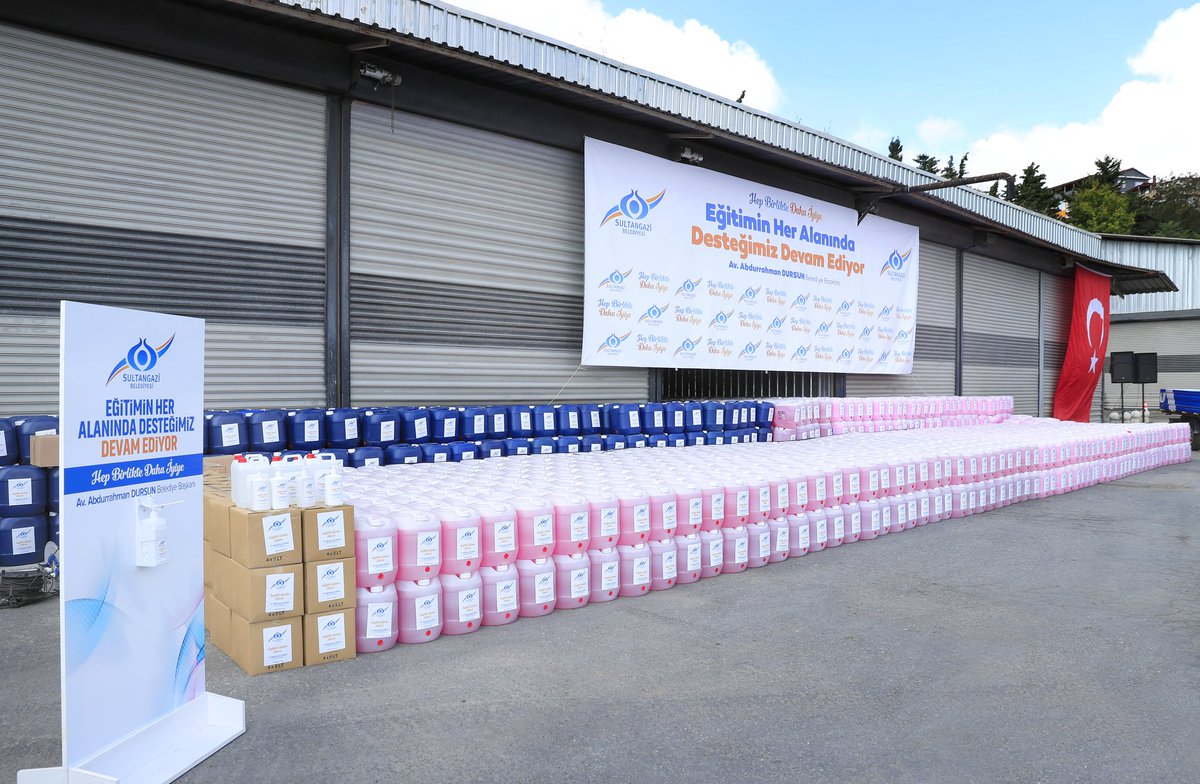 avadursun's tweet photo. "Okullarımıza 103.000 Litre Temizlik Malzemesi ve Dezenfektan Desteği"

Eğitime olan desteğimizi her geçen gün arttırarak devam ediyoruz.
İçerisinde bulunduğumuz süreçten dolayı temizlik malzemelerinin yanı sıra dezenfektan desteğinde de bulunduk.

#HepBirlikteDahaİyiye 💫 https://t.co/aayW64nHIK