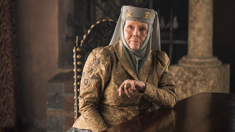 Thrones_Facts's tweet photo. Diana Rigg, who played Lady Tyrell in 'Game of Thrones', has died at age 82

RIP, Queen of Thorns https://t.co/vdLSkvihFy