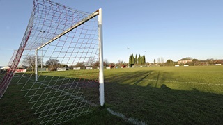 GUIDANCE | In the wake of the Government's latest measures regarding social gatherings, it has been confirmed that non-league football (Steps 3-6), Tiers 3-6 of the Women's Football Pyramid and outdoors #grassroots #football CAN continue.

⚽ bit.ly/3ihNzg7