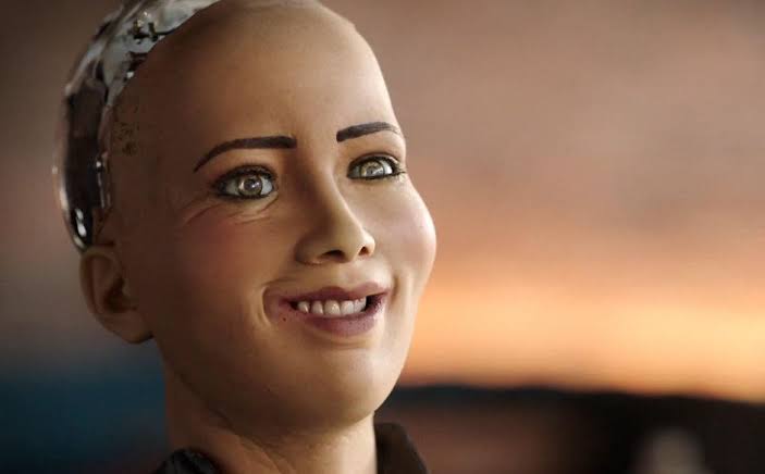 sciencekrrit's tweet photo. When someone asks Sophia the robot, "You have your own Twitter account? How did you pass the 'I'm not a robot' test?" Read whether robots are ready to replace us or not, here: https://t.co/jT1Jd3tBLo https://t.co/AM9DJbWx16