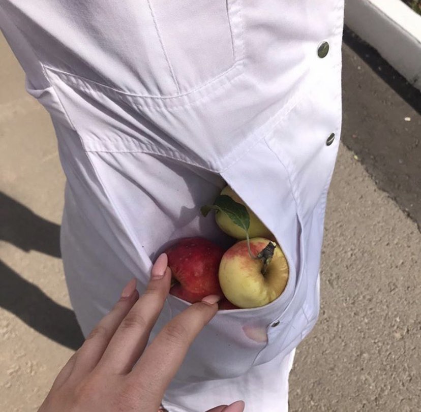 anzkaaa's tweet photo. Когда пирожки в столовой закончились.......... https://t.co/OmsSsLPvEI