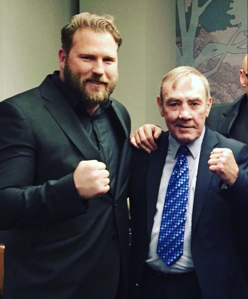 wbccaresuk's tweet photo. We are saddened to hear of the passing of British boxing  icon Alan Minter the former undisputed Middleweight Champion of the World our thoughts are with his family 🙏💚@ScottWelchBoxer @wbcmoro @wbccares @WBCBoxing https://t.co/WkqGRl5jtL