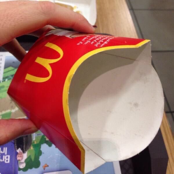 Deffoshiba's tweet image. If playboi Carti gets a collaboration with McDonald’s :