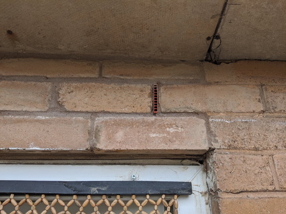 da_bosssssss's tweet photo. High end too quality craftsmanship here. 
Weep hole fitted wrong? Pointing done by Stevie Wonder? S/O my landlord for gr8 work as ever 🤦‍♂️ https://t.co/T7xhUFFxMG