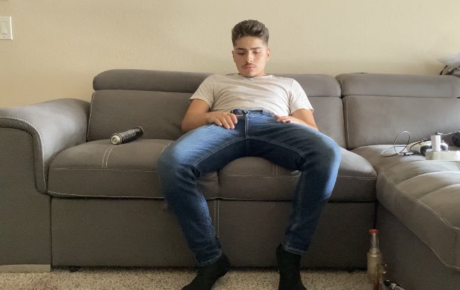 Watch Heavy pole's leaked NSFW photo on TwXstars