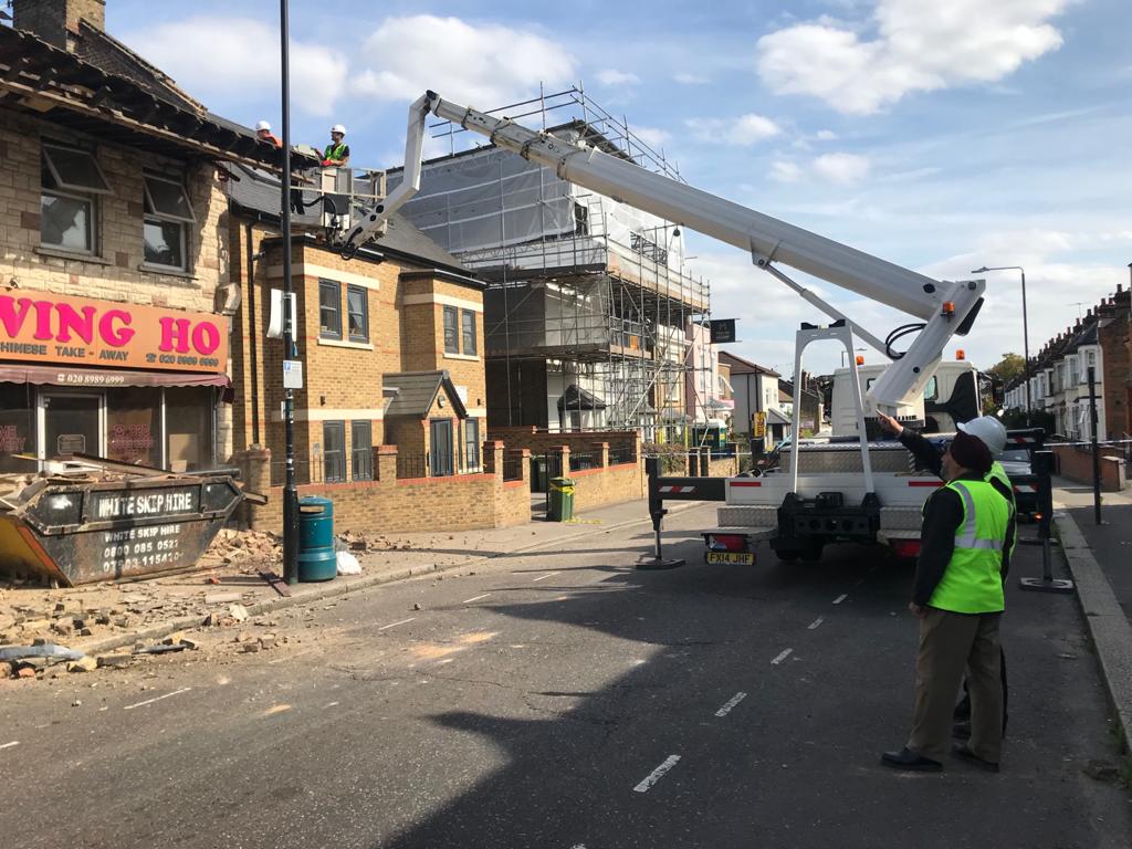 RedbridgeBC's tweet photo. Redbridge Building Control Team attended a Dangerous Structure in South Woodford for a collapsed roof #roguebuilders #dangerousstructure #redbridgebuildingcontrol https://t.co/EaSXMLFkpv
