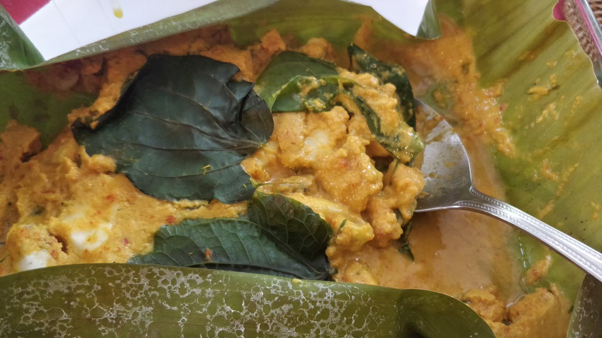 Oh, back to "Peranakan Nasi Lemak" - my family just call it Nasi Lemak.... Here's the otak made with  @kampongbuy sea bass fillet that went with our Nasi Lemak. Our Peranakan Nasi Lemak... No pictures of the magnificent Curry Kapitan that went with it.