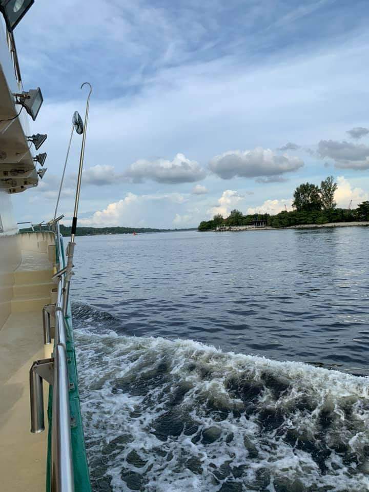 zhoegum's tweet image. Yung pinuntahan namin ang filming ng HOW ...waaaa!wala nahuli isda kasi dat time papalapit na pala ang agus ng malakas na tubig!!tanxz god!!were safe!!🙏🙏

#lateups...
#momentingeojeisland