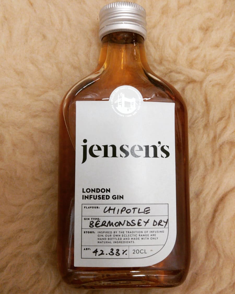 JensensGin's tweet photo. #BrandNewGinfusion 🔥🌶️
#SmokedChipotle
We've created a smokey and firey new ginfusion... This one will blow your socks off! Come on down to try and buy a bottle to take home if you can handle the heat ♨️🌡️🥵
#chipotle #smokedgin #ginfusions
#ginfusion #infusions https://t.co/lKs77lTVkT
