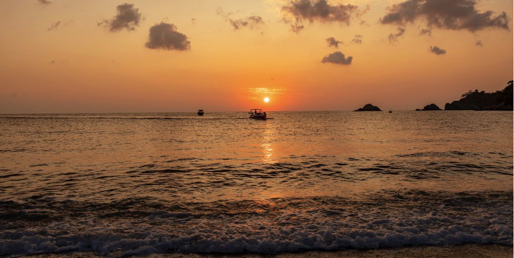 Herkesin özlediği, düşlerini kurduğu bir şehir vardır. 💥

#Fethiye 💙