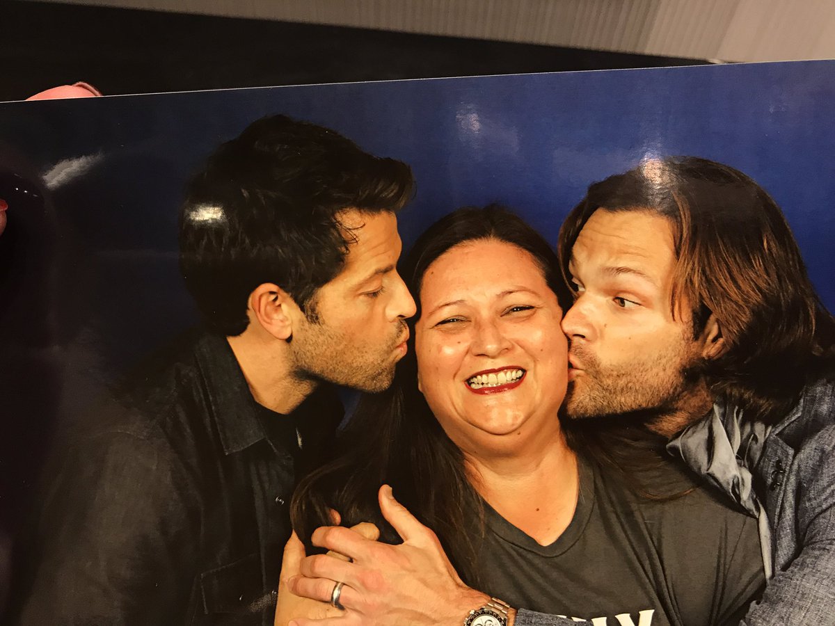 Not only  #ThankYouSupernatural for everything in previous tweet, but thank you to my faves for being actual good human beings that are genuinely fun to be around.