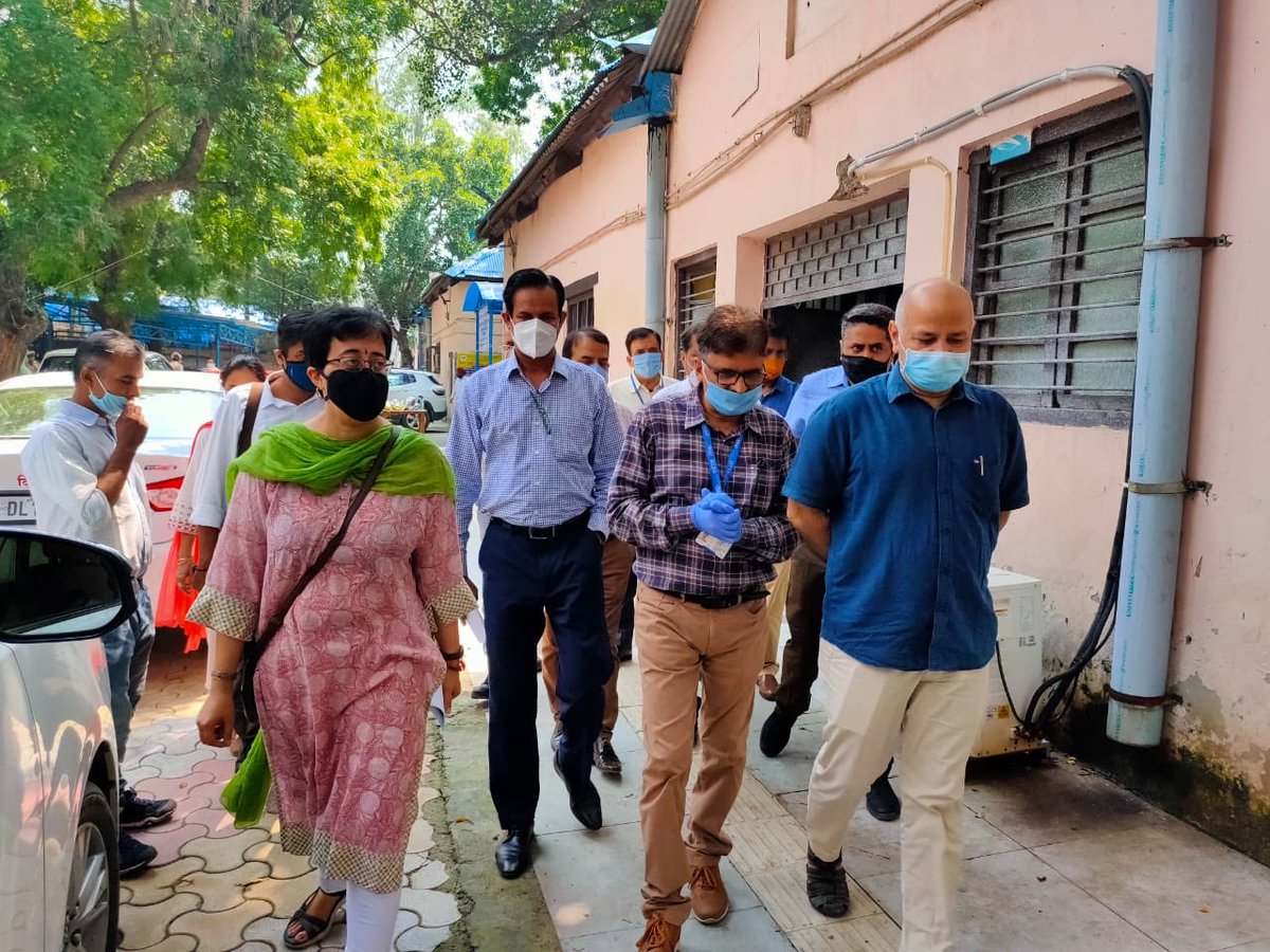 AtishiAAP's tweet photo. Delhi Education Revolution 2.0 begins. Last 5 years was spent transforming govt schools. This 5 years will focus on bringing world class Skill Education to Delhi. Journey begins by visits of  @msisodia to ITIs in Hari Nagar and on Jail Road. https://t.co/s2OuHkV1cX