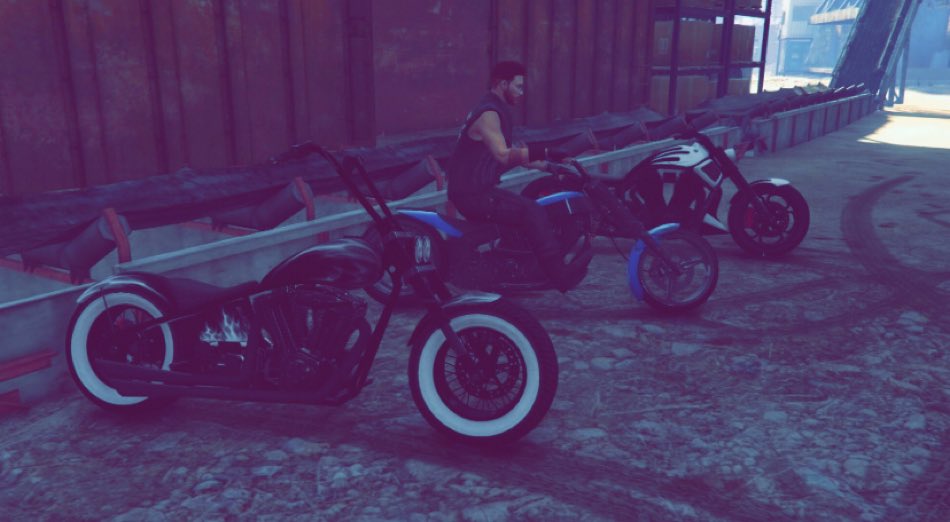 Good day with my 2 of my brothers, had a ride to ace liquor and then to the old clubhouse in Los Santos. A.H (in the middle) took his old bike in remembrance.
