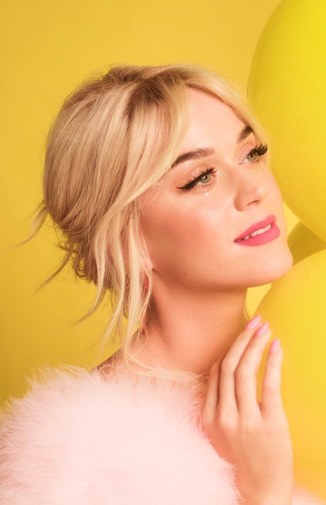 likeathornrose's tweet photo. reply if you’re streaming #Smile
who else is joining #SMILEStreamingParty 🤩 https://t.co/6X1FbBtDkn