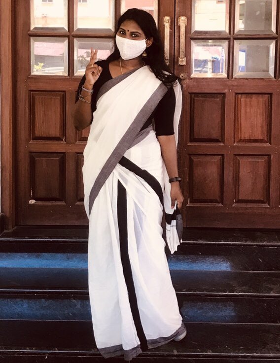 Anjupeter3's tweet photo. #RJAnjuPeter #AnjuPeter #singer #Onam https://t.co/UepkIcHBB9