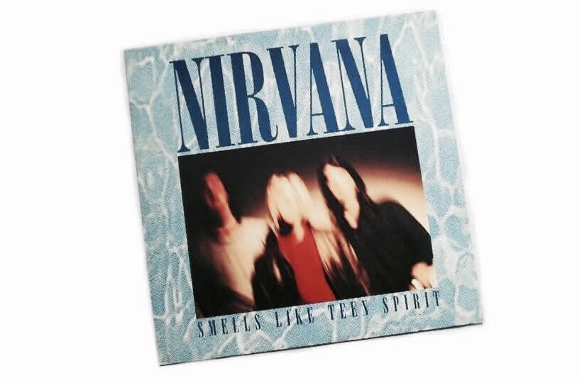 retrochenta's tweet photo. Hoy hace 29 años que Nirvana publicó su legendario single "Smells Like Teen Spirit", todo un himno de los 90'. https://t.co/l21hslhzIY