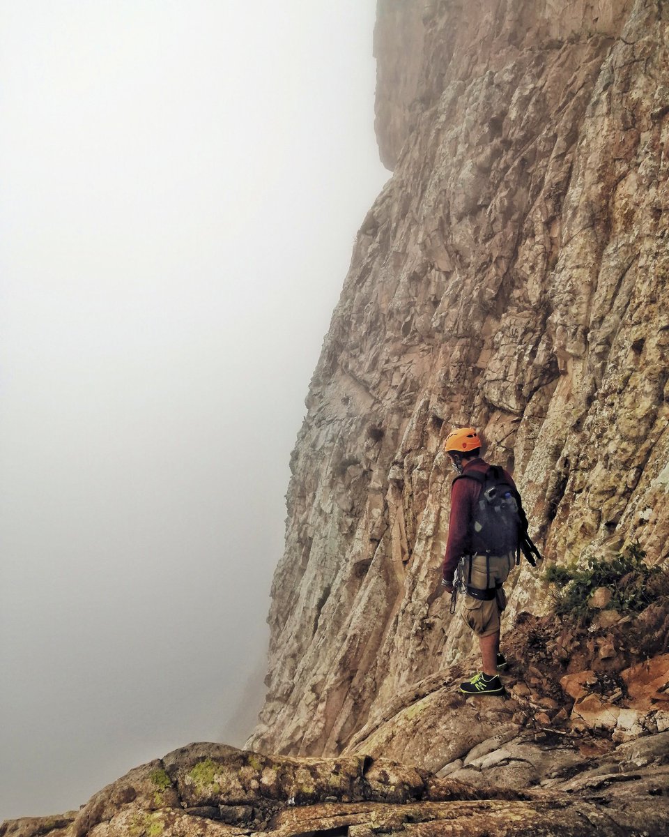 PASIONXQRO_'s tweet photo. 😎☝🏼Tienen que ver nuestra tima aventura escalando la Peña de Bernal con nuestros amigos de Bernal Adventures aquí: https://t.co/ea7LDewhEh https://t.co/UBmm9G9EQH