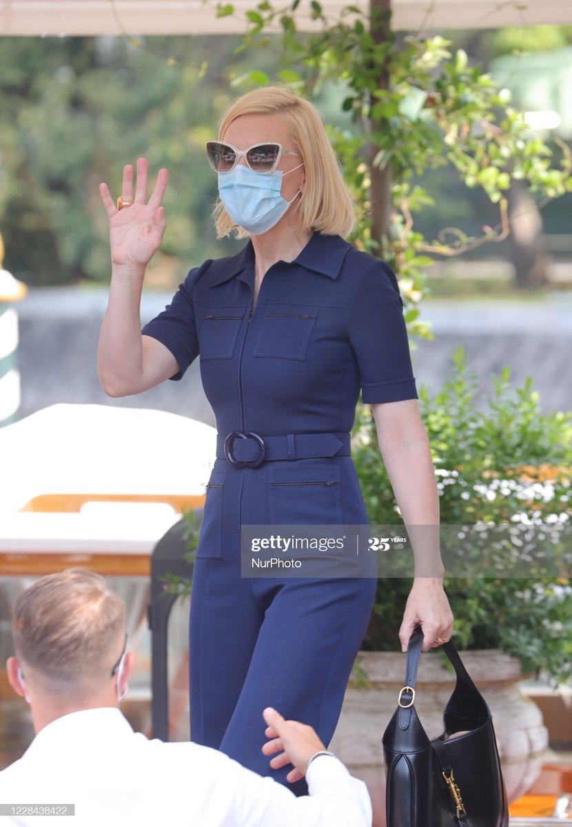Jana7380's tweet photo. That body 🔥😍
#CateBlanchett https://t.co/WeO3nAgcq3