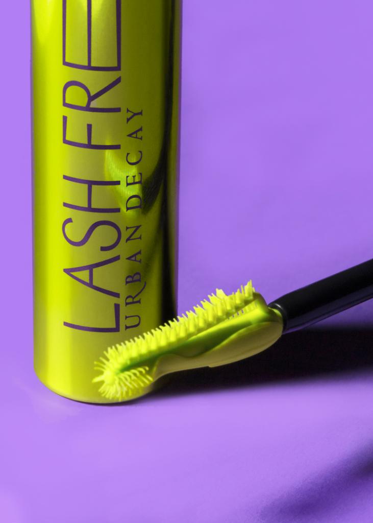 UrbanDecay's tweet photo. Lash Freak Mascara is our latest FREAKY obsessionโฆonly for the boldest! Click the link to SHOP now: https://t.co/vipx9XKmTY ๐ #UrbanDecay #LashFreak #AllEyesOnYou #Mascara
๐ค Lifts and curls lashes
๐ Flakeproof AND Smudgeproof
๐ค 100% cruelty-free https://t.co/r5sjqiJfPr