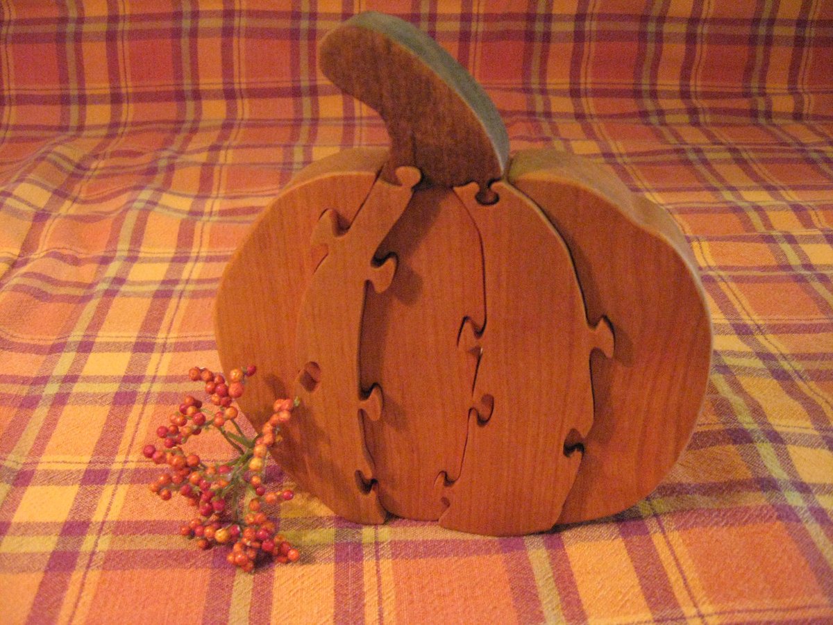 teaberry2011's tweet photo. Small Wooden Pumpkin Puzzle https://t.co/ndQobrWYPJ #Etsy #Teaberrywoodproducts #FallPumpkin https://t.co/zYDb12WPFL