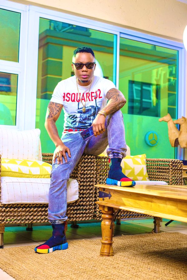 NishyWezSyd's tweet photo. @DJTira Duncan and Nomcebo are on the show today #AfroNights #AfroNights @DJTira giving us all the #FridayFeels on a Thursday... #HuaweiFreebuds3i πΎπΎπΎπΎ #AfroNights @MTVBaseSouth @DebonairsPizza #21YearsOfDjTira https://t.co/S2v8Vu6DQG