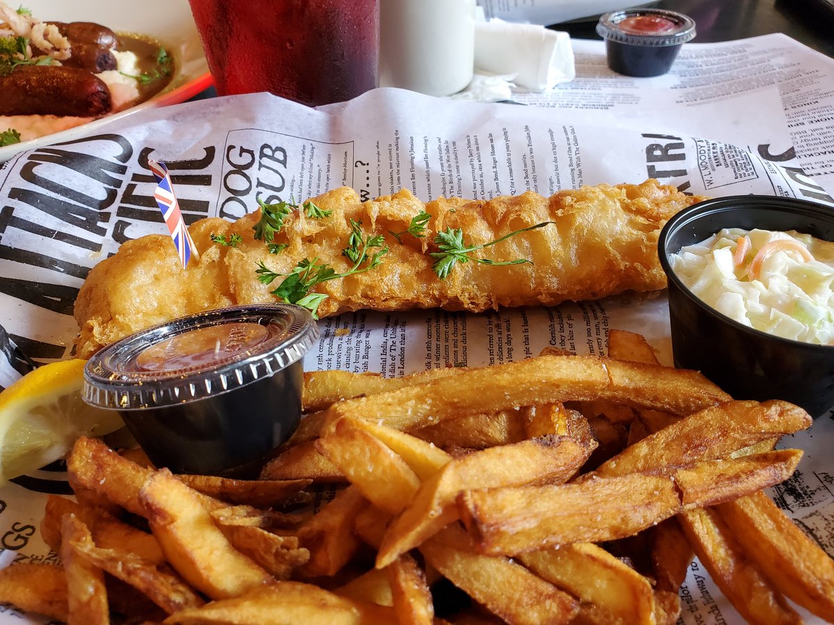 SARiverwalkFun's tweet photo. It is going to be a fish and chips at Mad Dogs British Pub kind of day today. So delicious! @maddogspub
#SARiverwalkFun #MadDogsPub #VisitSanAntonio https://t.co/OXNVuDdE9z