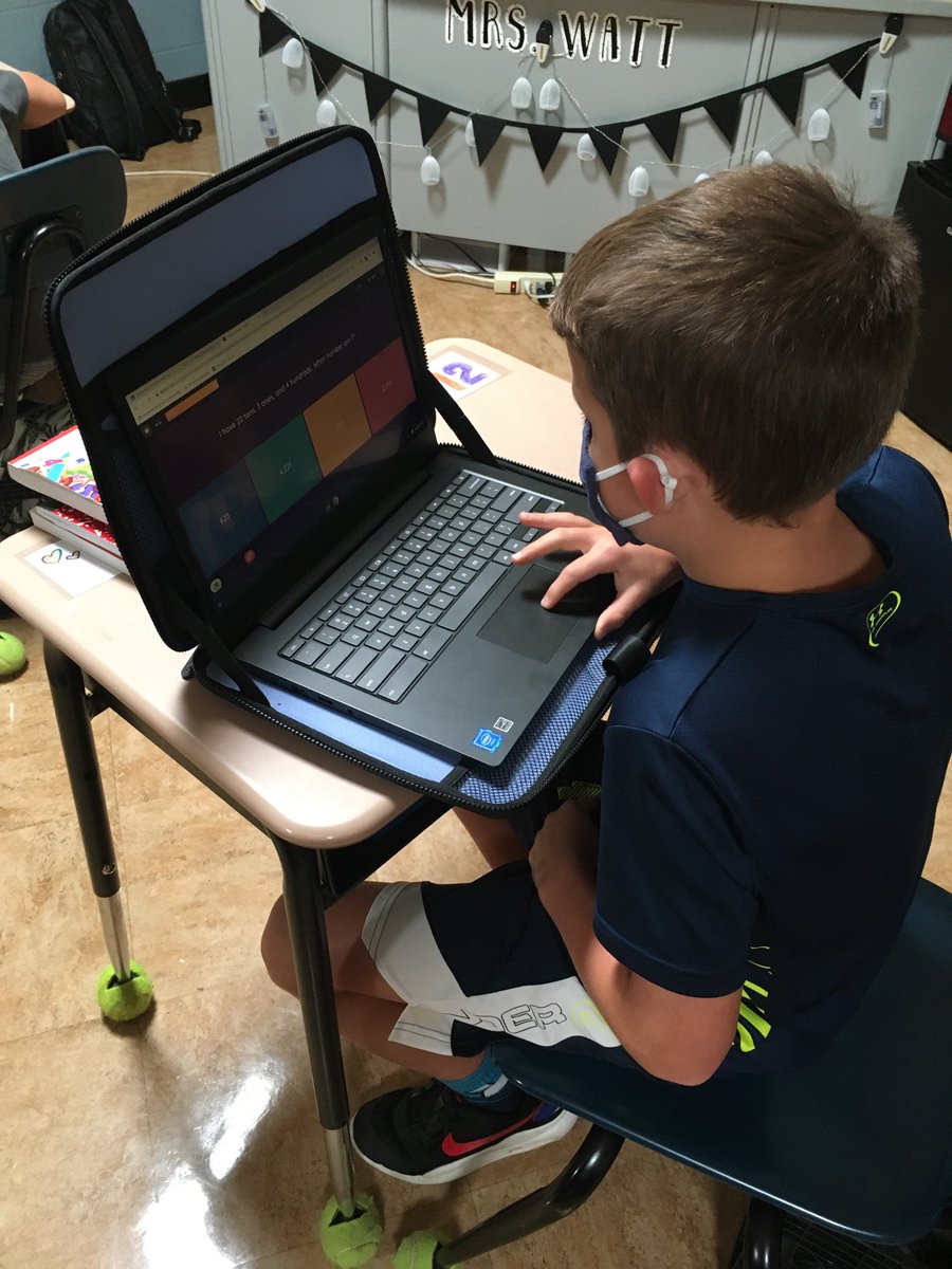 DrC_WKU's tweet photo. Students in Mrs. Watt’s class are eager to learn today!  I Love to walk in a room and hear giggles, excitement, and an eagerness to participate.  #ProudtobeCTE @ctetigers https://t.co/7ikYNvUqB6