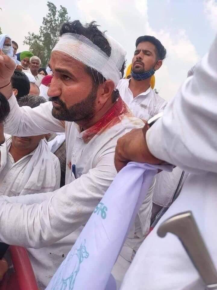 GovindDotasra's tweet photo. हरियाणा की भाजपा सरकार द्वारा पिपली में किसानों पर बर्बरता से लाठी चार्ज करने की घटना की जितनी निंदा की जाए कम है, अन्नदाता पर यह हमला खट्टर सरकार की नाकामयाबी का सबूत है। @INCIndia https://t.co/Yv1zYFttTa