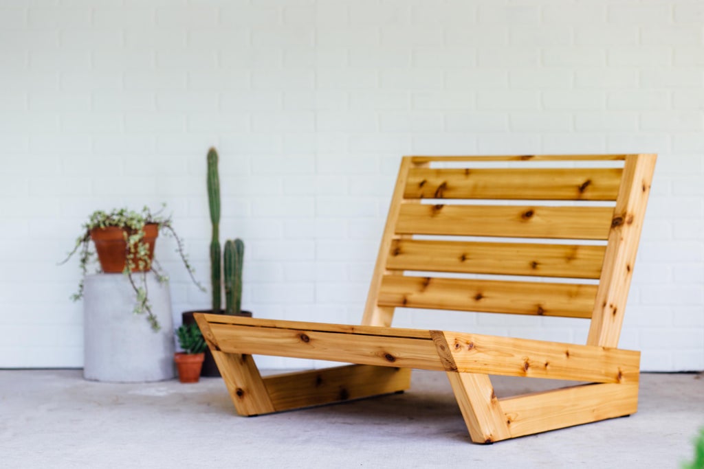 instructables's tweet photo. Build custom outdoor lounge chairs with @maker_gray

https://t.co/NISVwnICpX #woodworking https://t.co/Gy8JdcorDK