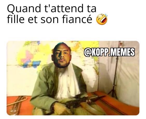 Kopp_Memes's tweet photo. « Canon scié sur les genoux, j’attends Luna et son fiancé » #Terrain 😂@booba
.
.
.
#drôle #tropdrole #videodrole #drolehumour #droles #tweetdrole #humourdrole #droledetweet #drolement #comptedrole #humour https://t.co/5MTzXILVy8