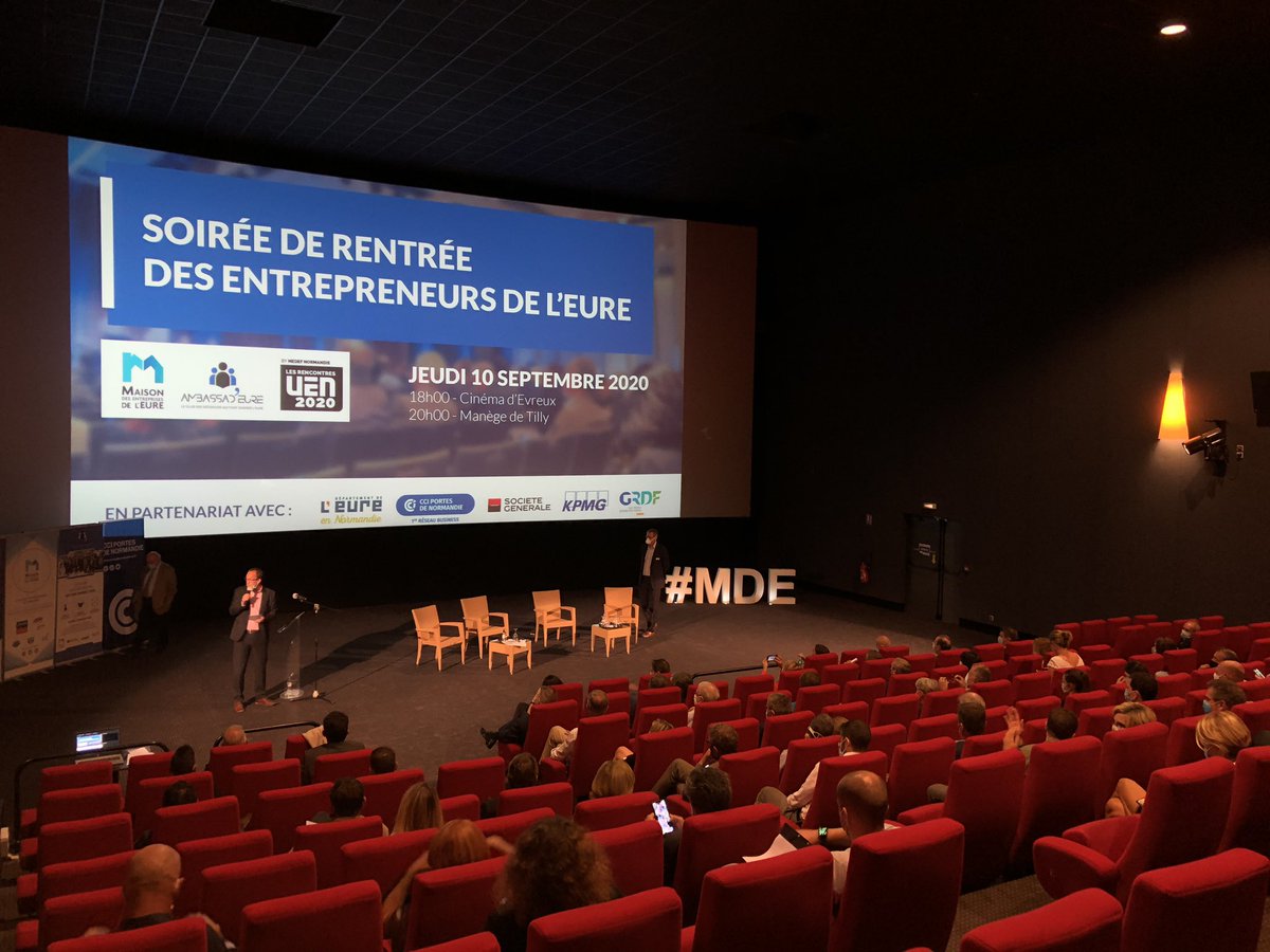 MedefEure's tweet photo. La soirée se poursuit par la « Rentrée des Entrepreneurs de l’Eure » un événement convivial rassemblant ce soir près de 100 dirigeants d’entreprises 😀  #MDE #UIMMEure #MEDEFEure #Entrepreneurs https://t.co/5vKXBfWQ4a