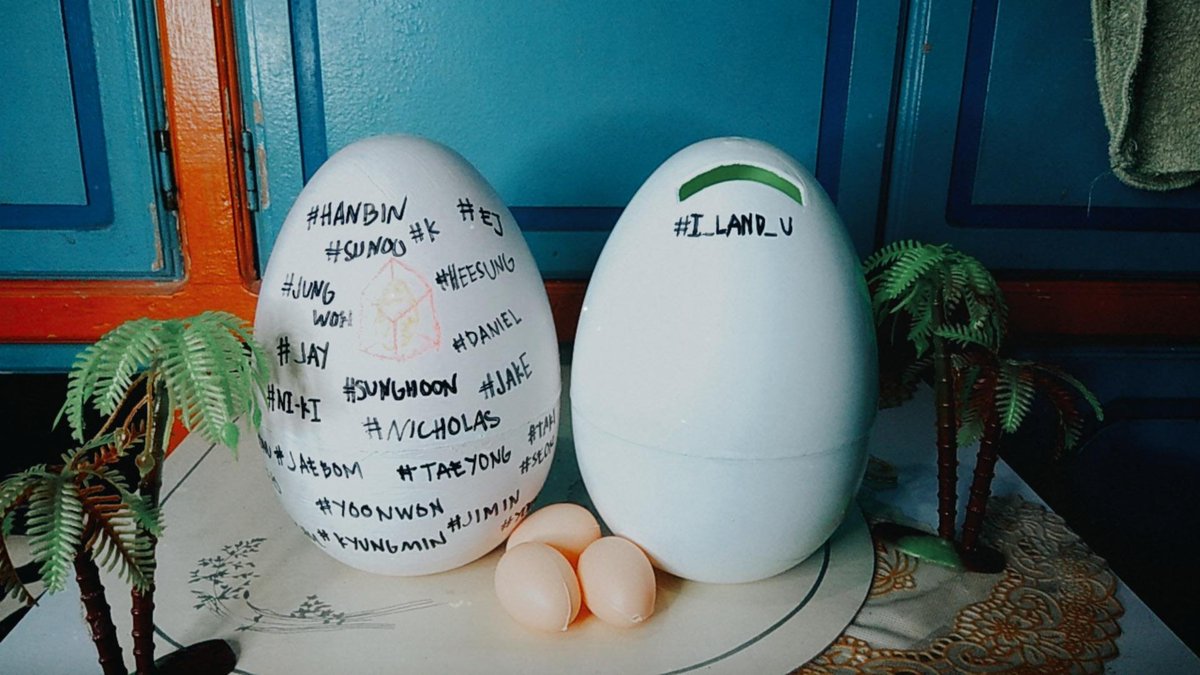 sueewokhoon's tweet photo. I made my own saving box of iland !! It wasn't easy as i imagined but it's worth it 😌 #ILAND #savingbox https://t.co/81hqN7FIH8