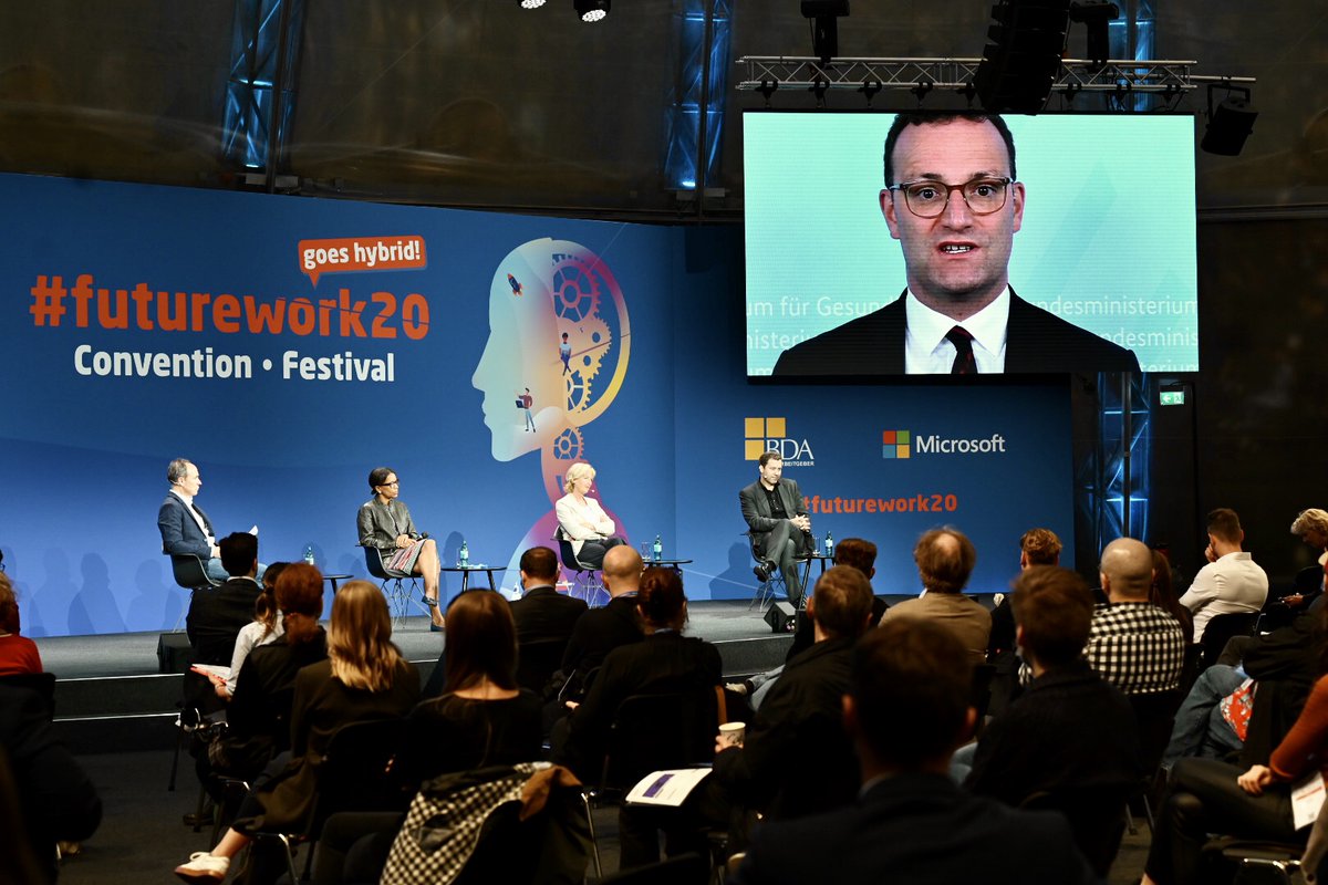 BerlinMeetings's tweet photo. #BerlinRestarts Mehr und mehr #Veranstaltungen in #Berlin - diese Woche haben @Microsoft und @DieBDA gemeinsam das diesjährige #futurework20 Festival auf dem @euref Campus mit 2.500 Teilnehmenden vor Ort &amp; im #Livestream durchgeführt! GDA wird berichten: https://t.co/hT7kzjl5sf https://t.co/hxrM1d7DYd