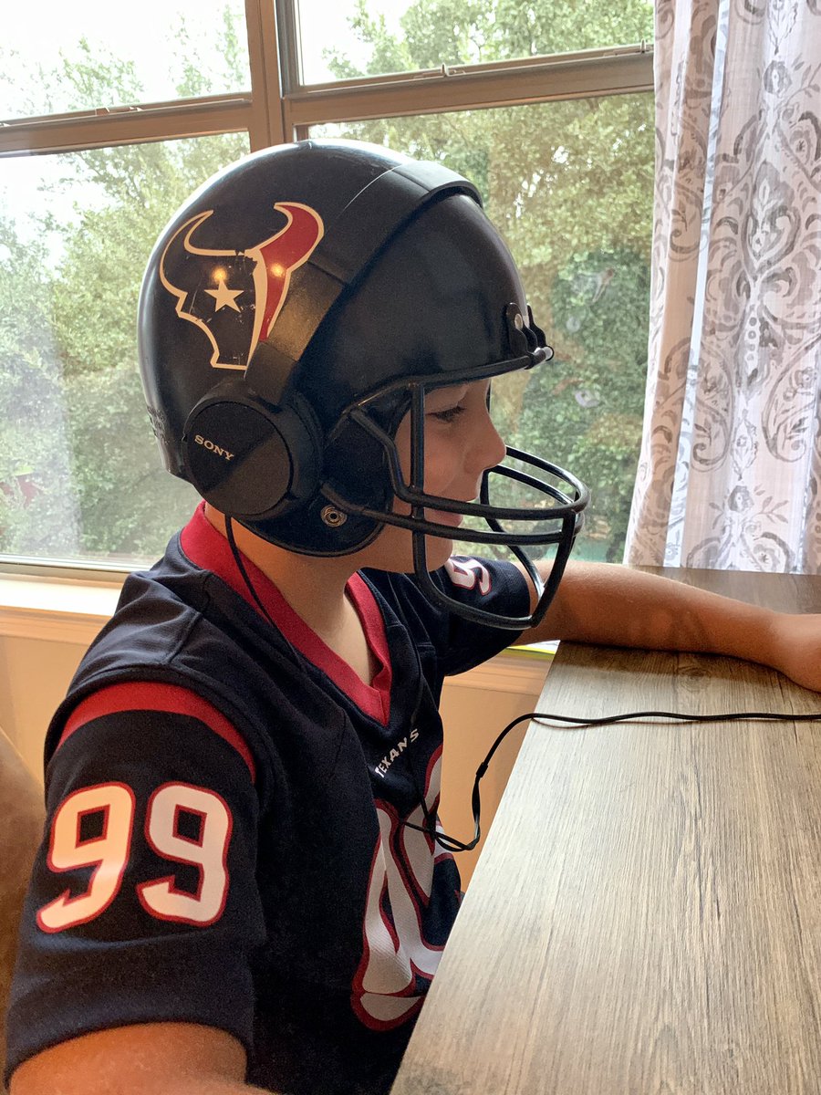 ShellieDeringer's tweet image. My little @HoustonTexans and @JJWatt fan is Game Day ready! 🏈❤️💙🏈 Zooming with his class at 7:45am, counting down until kickoff. #WeAreTexans