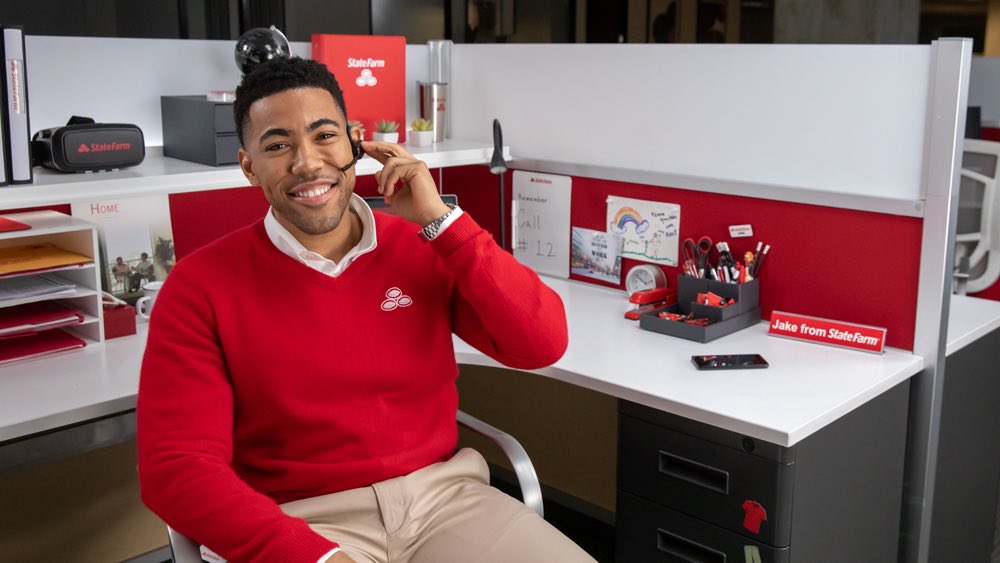 giiwatt's tweet photo. RT if you’d let jake from State Farm plow you https://t.co/v91epB0SSY