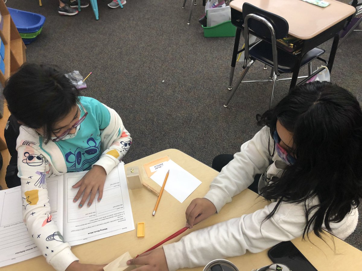 Sulzman3rdGrade's tweet photo. We got to put our #scientistskills to the test today with #amplifyscience #balancingforces @sandoztigers https://t.co/wAc59Azsu3